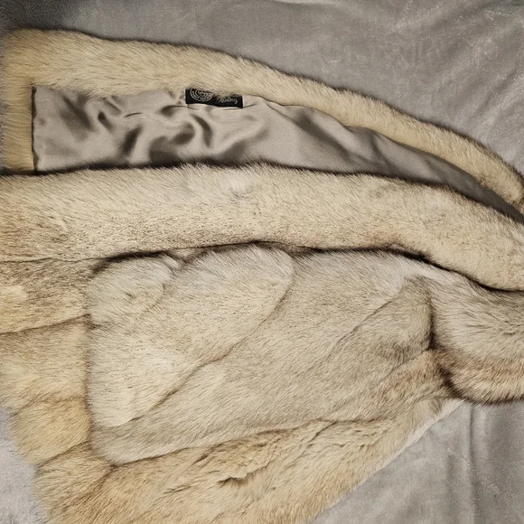 STUNNING " Norwwgian Blue Fox Jacket"